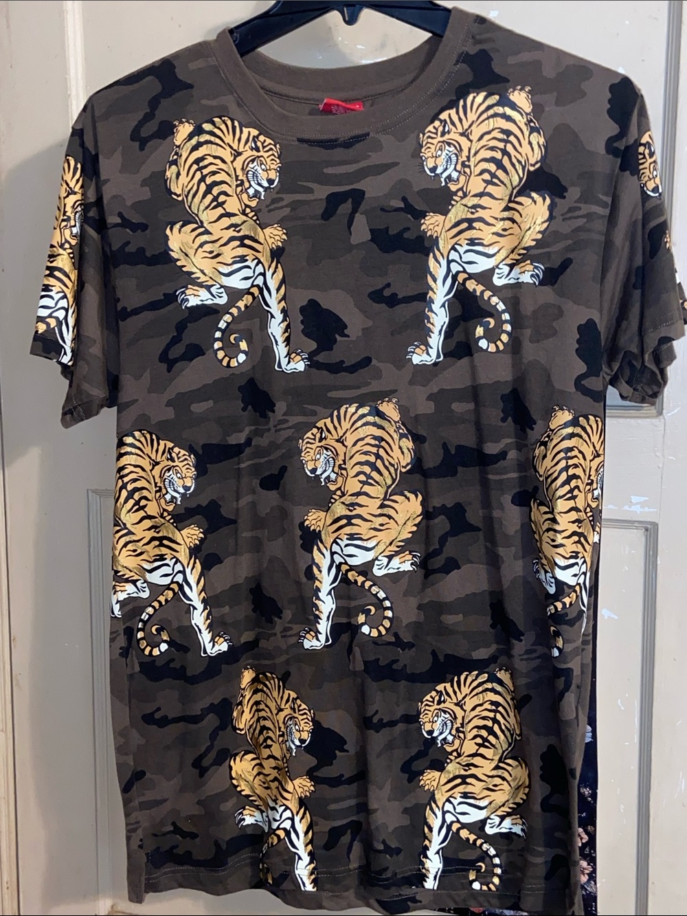 TIGER CAMOUFLAGE T-SHIRT Green Camo VICTORIOUS